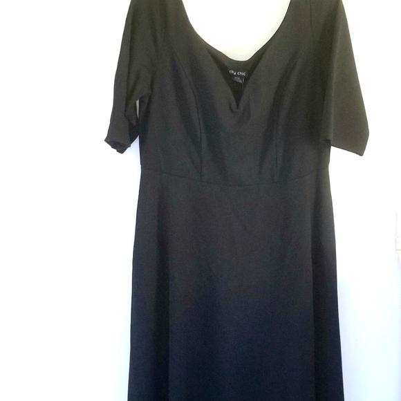 City Chic NWT black waist pullover dress with pockets size XS 14 plus Cu… - Picture 2 of 8